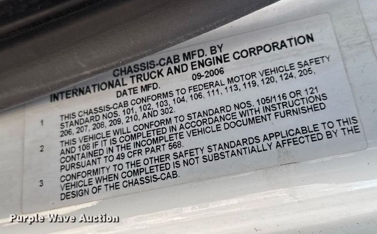 image for item DV2622 2007 International 4300 refuse truck