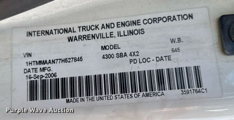 image for item DV2622 2007 International 4300 refuse truck