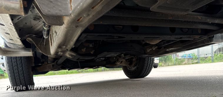 image for item DV2640 2015 Chevrolet Silverado 3500HD pickup truck cab and chassis