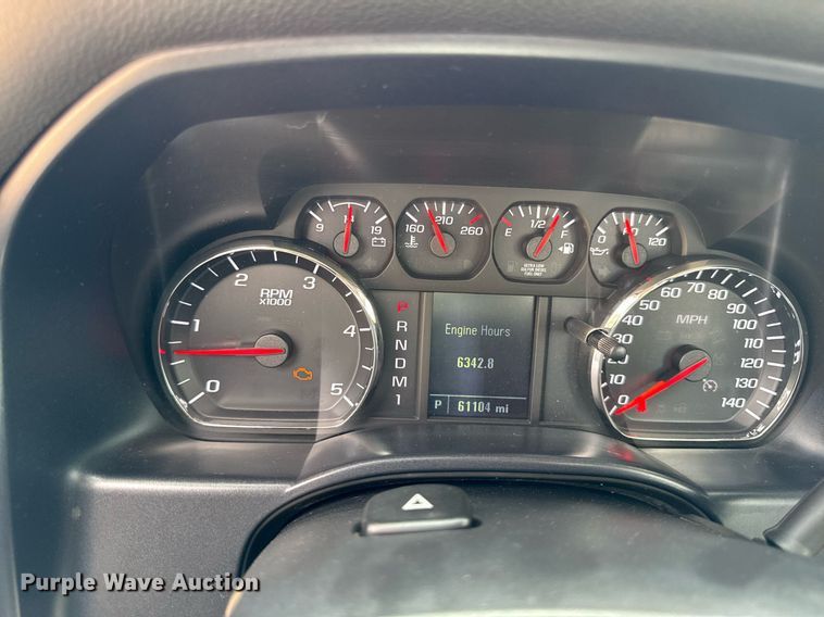 image for item DV2640 2015 Chevrolet Silverado 3500HD pickup truck cab and chassis