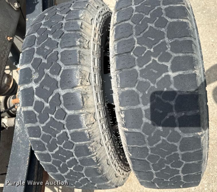 image for item DV2640 2015 Chevrolet Silverado 3500HD pickup truck cab and chassis