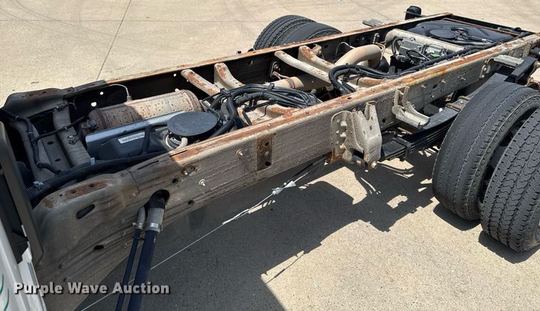 image for item DV2641 2018 Chevrolet Silverado 3500HD pickup truck cab and chassis