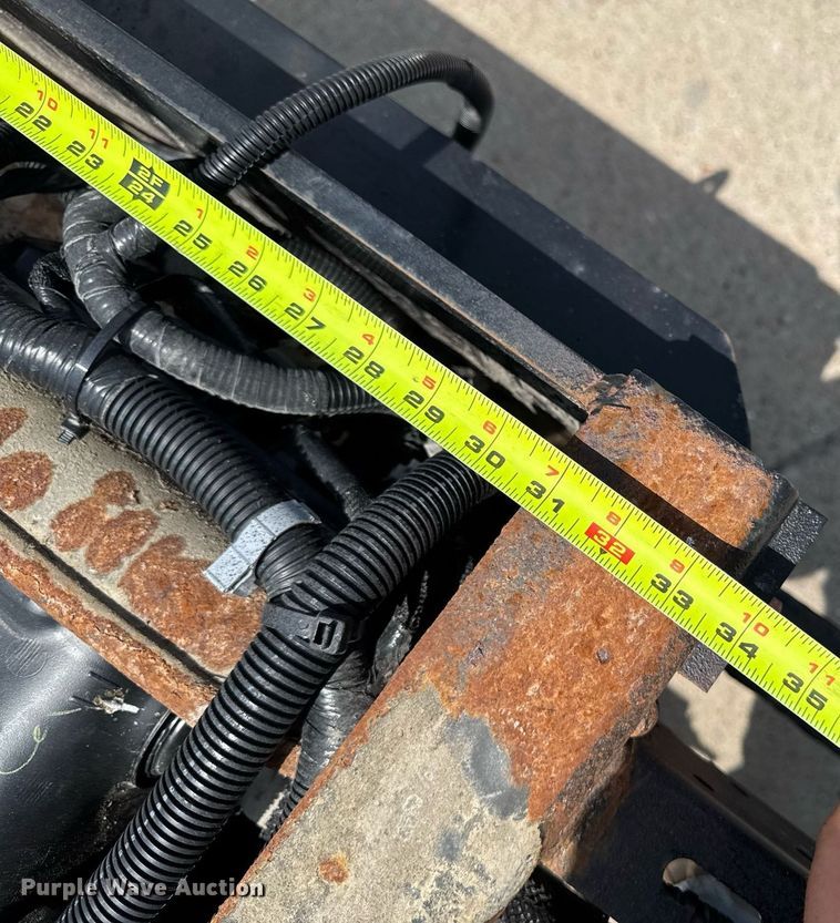 image for item DV2641 2018 Chevrolet Silverado 3500HD pickup truck cab and chassis