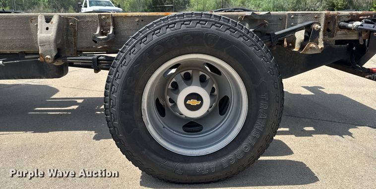 image for item DV2641 2018 Chevrolet Silverado 3500HD pickup truck cab and chassis