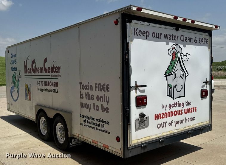 image for item DV2642 2001 Jensen J20 caravan enclosed cargo trailer