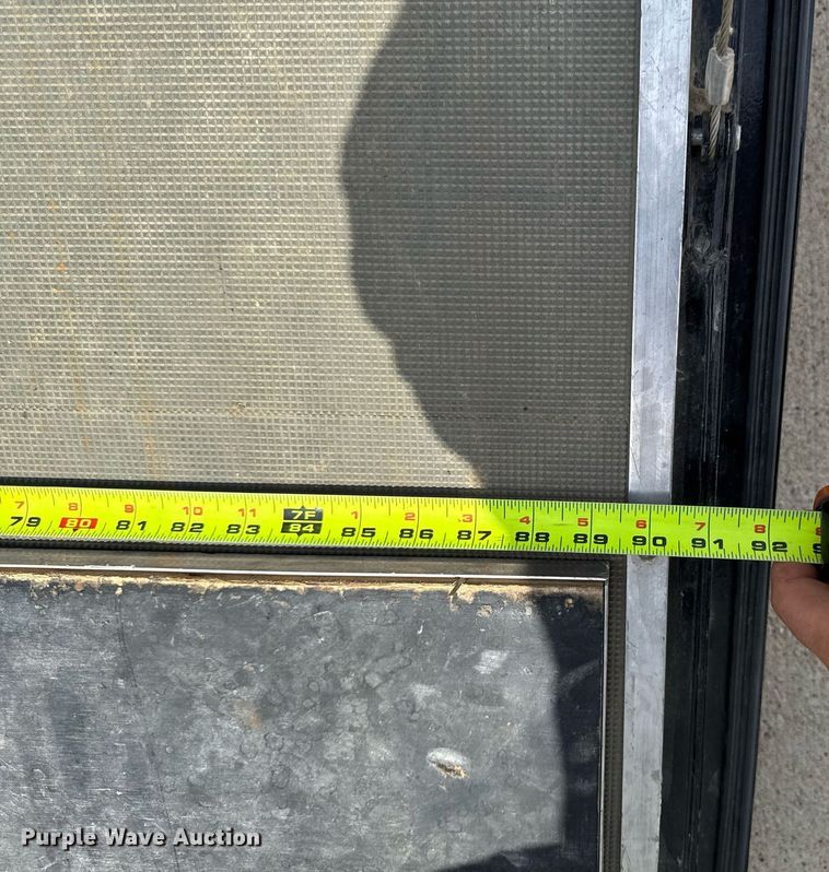 image for item DV2642 2001 Jensen J20 caravan enclosed cargo trailer