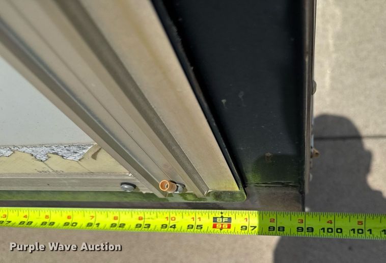 image for item DV2642 2001 Jensen J20 caravan enclosed cargo trailer