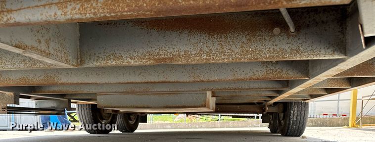 image for item DV2642 2001 Jensen J20 caravan enclosed cargo trailer