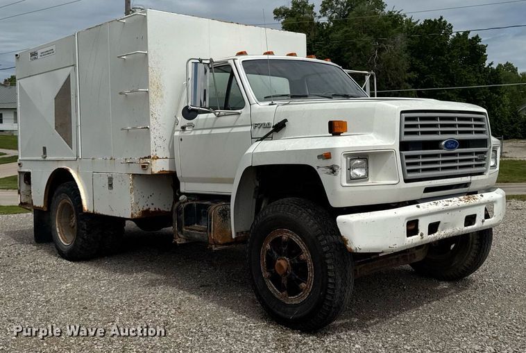 image for item DV2701 1993 Ford F700 sewer jetter truck