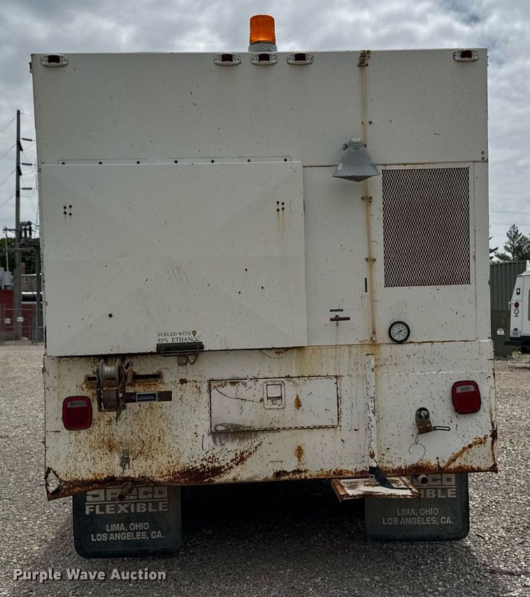 image for item DV2701 1993 Ford F700 sewer jetter truck