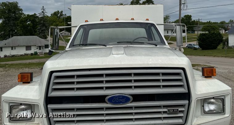 image for item DV2701 1993 Ford F700 sewer jetter truck