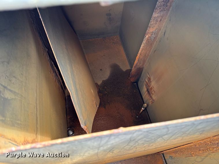 image for item DV2701 1993 Ford F700 sewer jetter truck