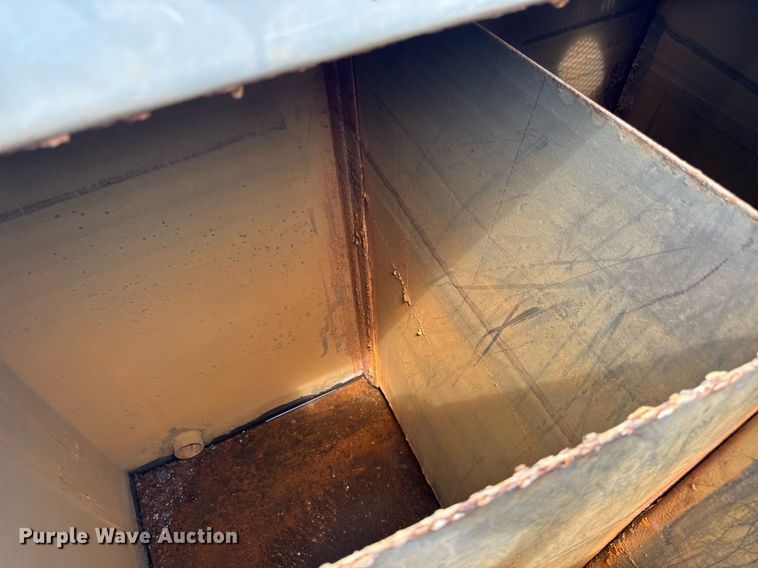 image for item DV2701 1993 Ford F700 sewer jetter truck