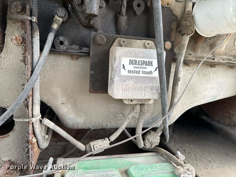 image for item DV2701 1993 Ford F700 sewer jetter truck