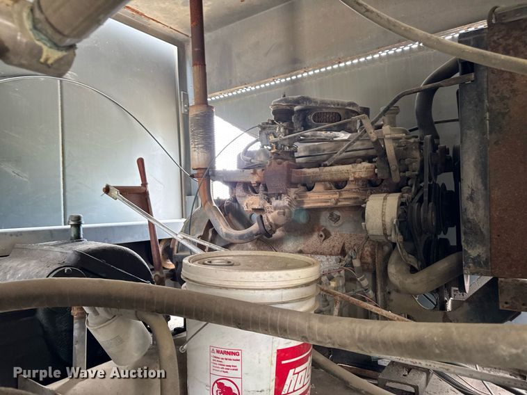 image for item DV2701 1993 Ford F700 sewer jetter truck