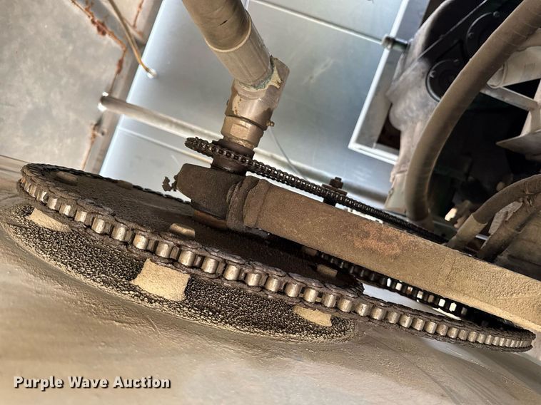 image for item DV2701 1993 Ford F700 sewer jetter truck