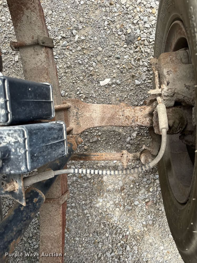 image for item DV2701 1993 Ford F700 sewer jetter truck