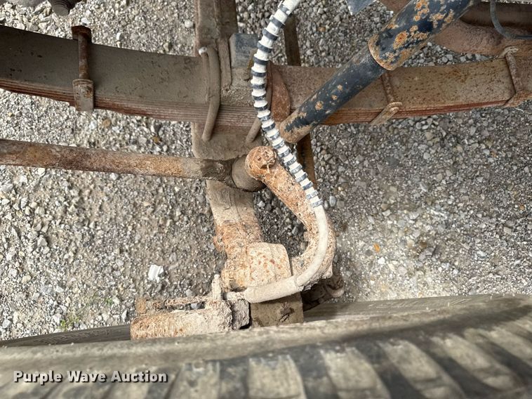 image for item DV2701 1993 Ford F700 sewer jetter truck