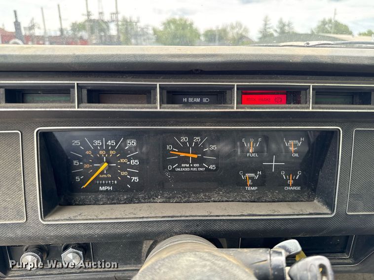 image for item DV2701 1993 Ford F700 sewer jetter truck