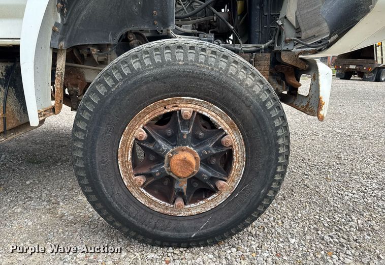 image for item DV2701 1993 Ford F700 sewer jetter truck