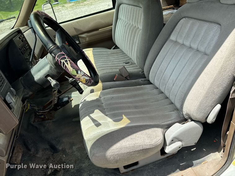 image for item DV2704 1993 Chevrolet Cheyenne 3500 Ext. Cab dump flatbed pickup truck