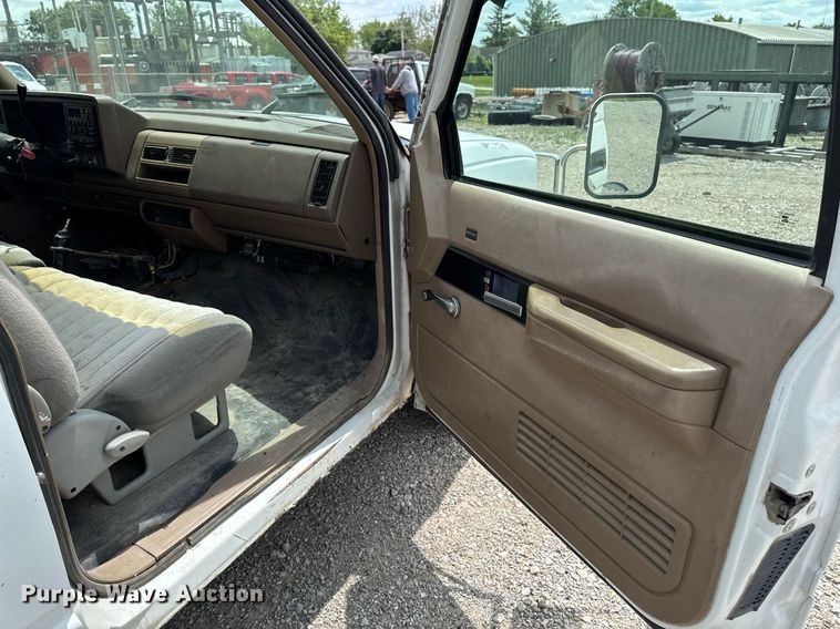 image for item DV2704 1993 Chevrolet Cheyenne 3500 Ext. Cab dump flatbed pickup truck