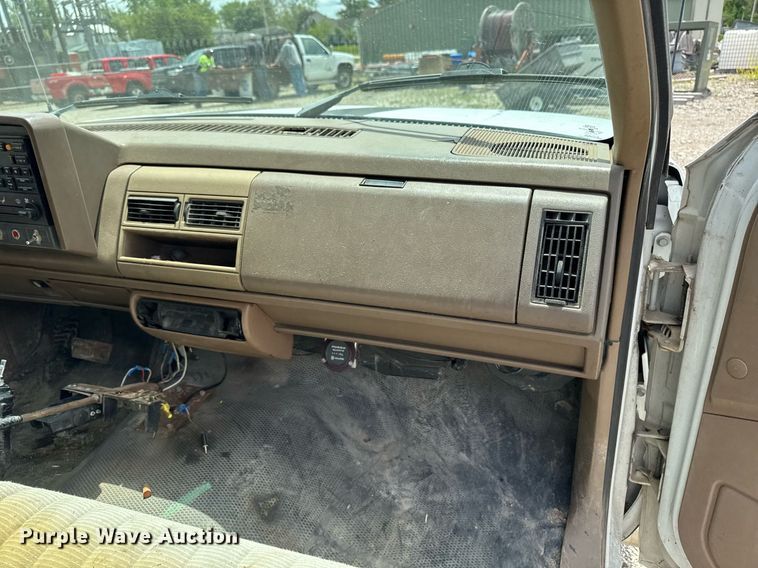 image for item DV2704 1993 Chevrolet Cheyenne 3500 Ext. Cab dump flatbed pickup truck