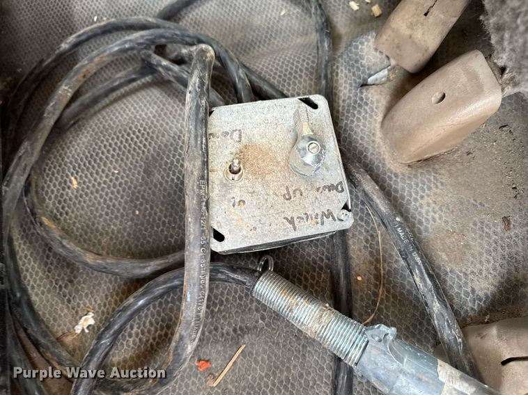 image for item DV2704 1993 Chevrolet Cheyenne 3500 Ext. Cab dump flatbed pickup truck