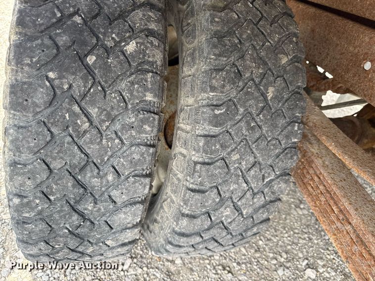 image for item DV2704 1993 Chevrolet Cheyenne 3500 Ext. Cab dump flatbed pickup truck