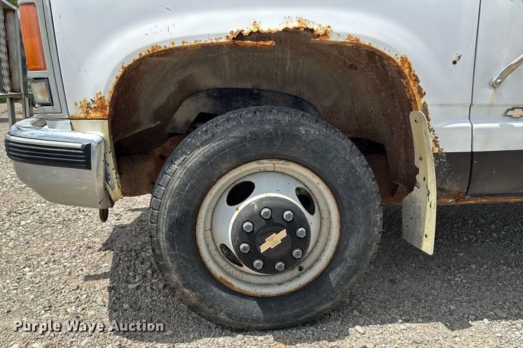 image for item DV2704 1993 Chevrolet Cheyenne 3500 Ext. Cab dump flatbed pickup truck