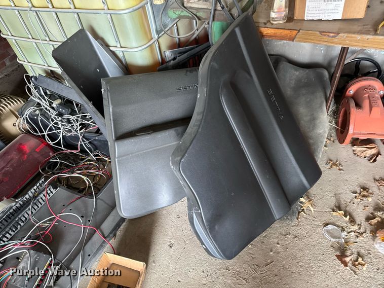 image for item DV2705 Emergency parts