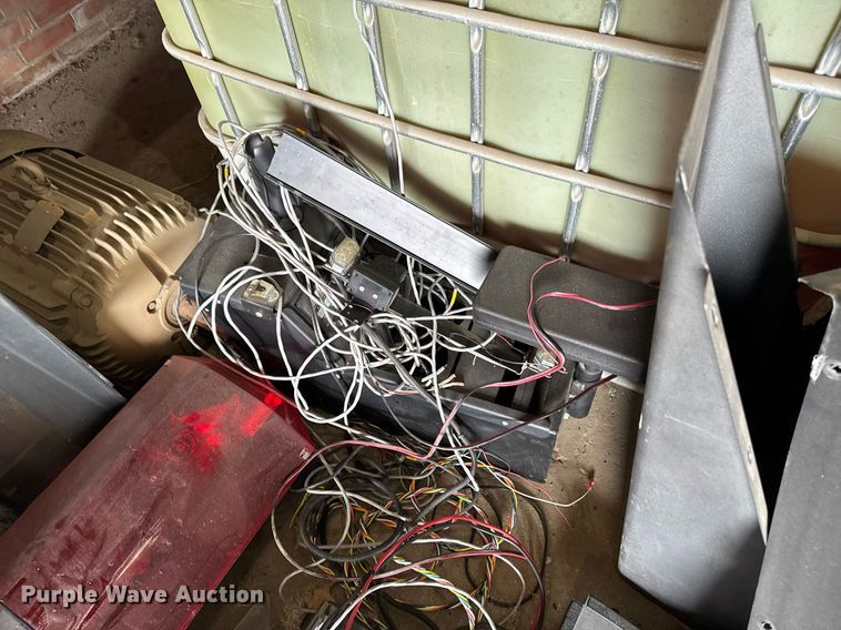 image for item DV2705 Emergency parts