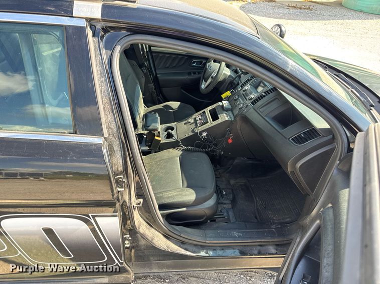 image for item DV4045 2017 Ford Taurus Police Interceptor  