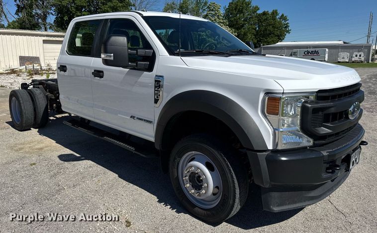 image for item DV4062 2022 Ford F450 Super Duty XL truck cab and chassis