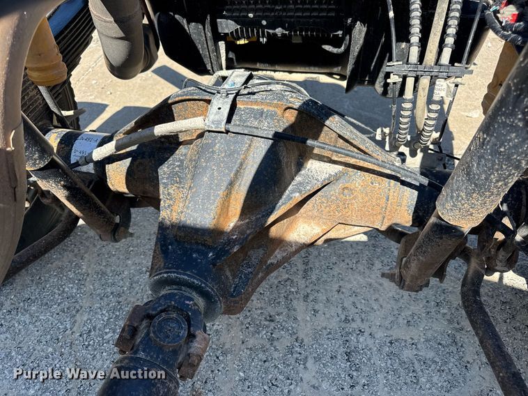 image for item DV4062 2022 Ford F450 Super Duty XL truck cab and chassis