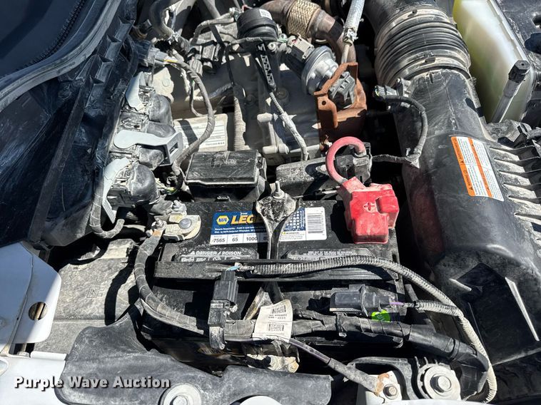 image for item DV4062 2022 Ford F450 Super Duty XL truck cab and chassis