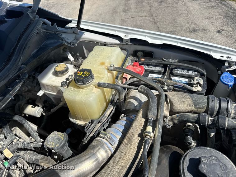 image for item DV4062 2022 Ford F450 Super Duty XL truck cab and chassis