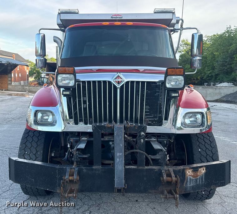 image for item DV4070 2006 International 7400 dump truck