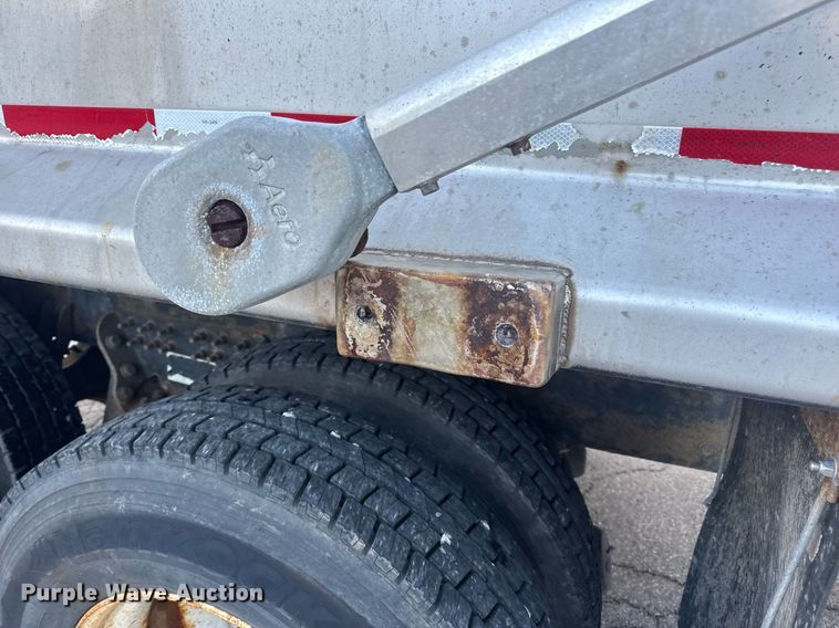 image for item DV4070 2006 International 7400 dump truck