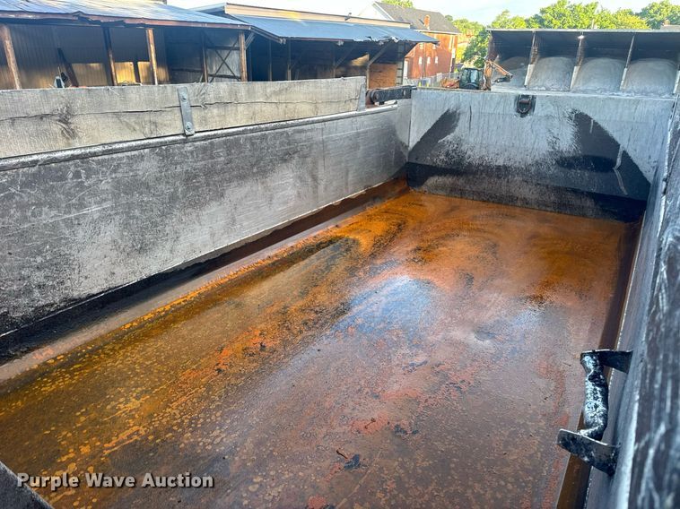 image for item DV4070 2006 International 7400 dump truck