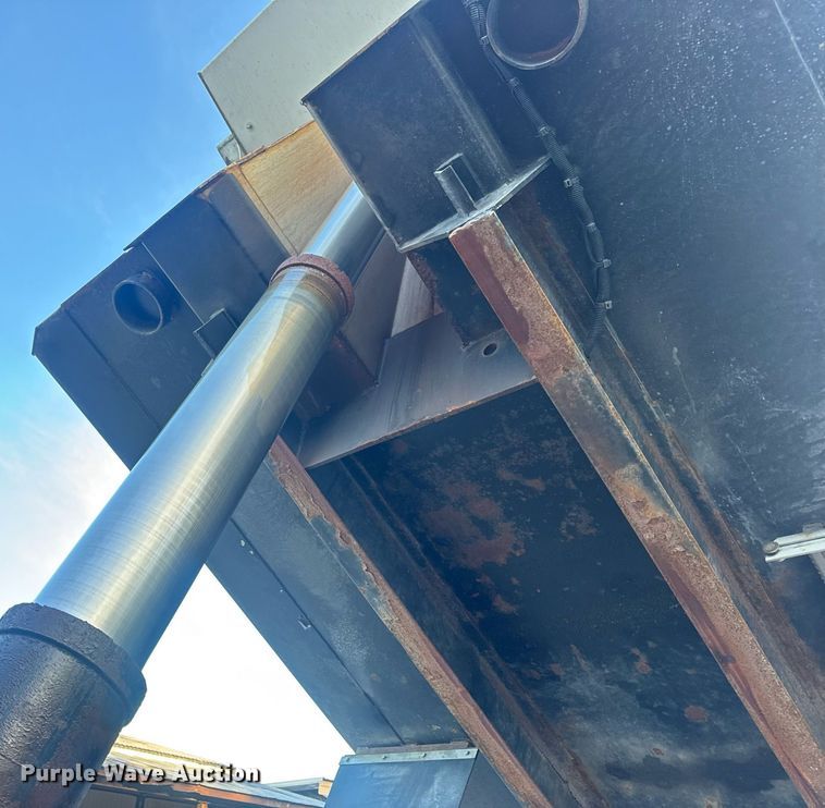 image for item DV4070 2006 International 7400 dump truck