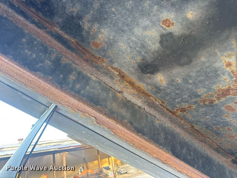 image for item DV4070 2006 International 7400 dump truck