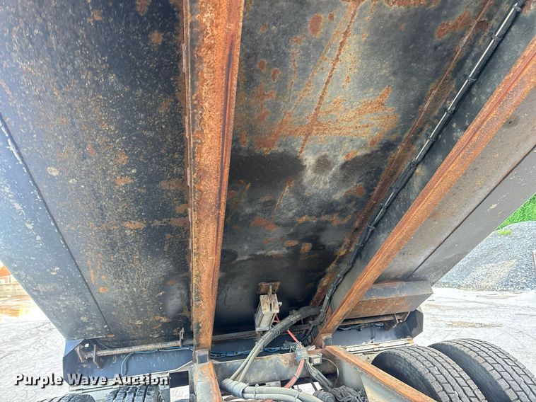 image for item DV4070 2006 International 7400 dump truck