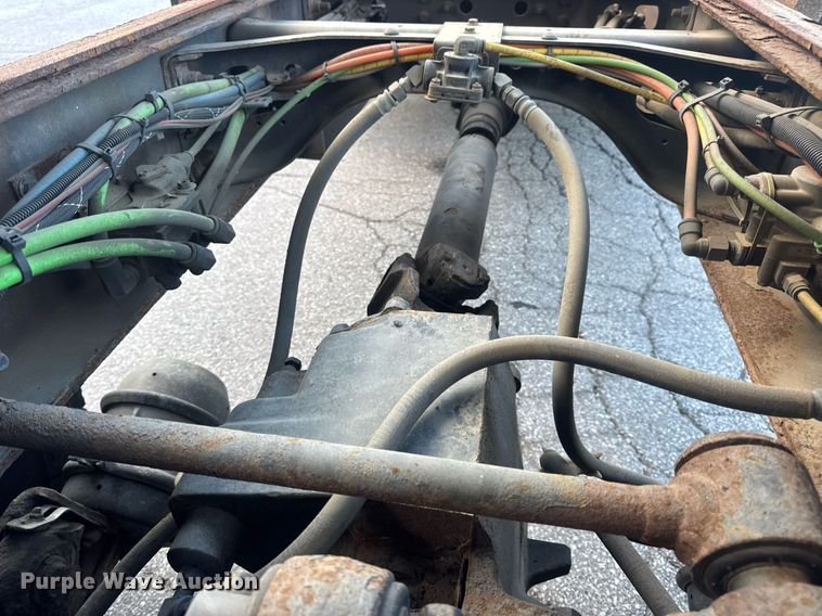 image for item DV4070 2006 International 7400 dump truck