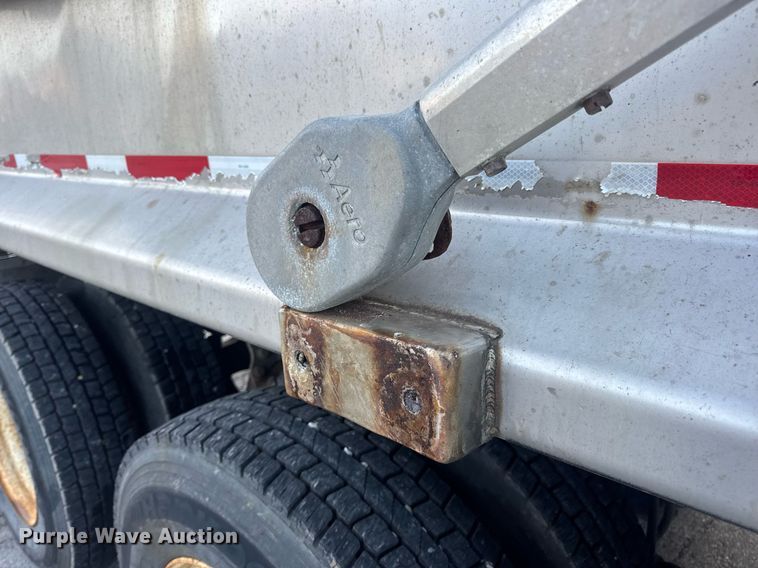 image for item DV4070 2006 International 7400 dump truck