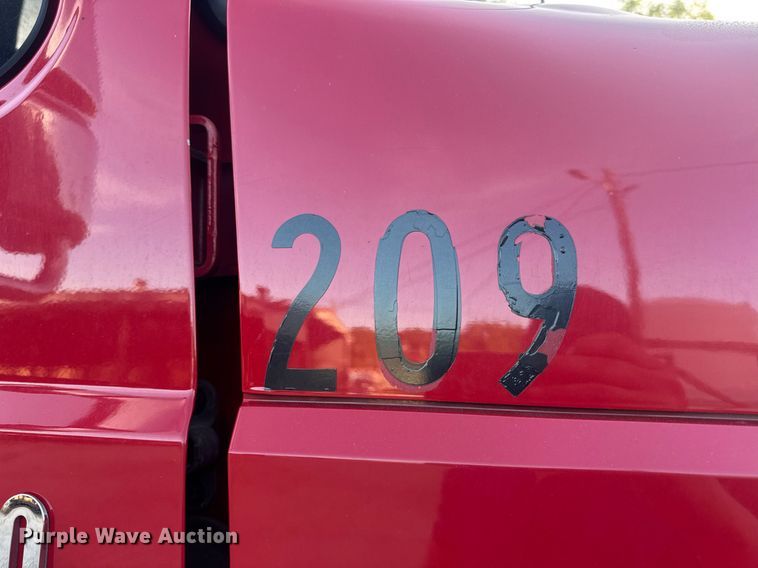 image for item DV4070 2006 International 7400 dump truck