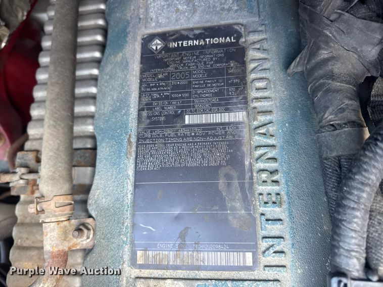 image for item DV4070 2006 International 7400 dump truck