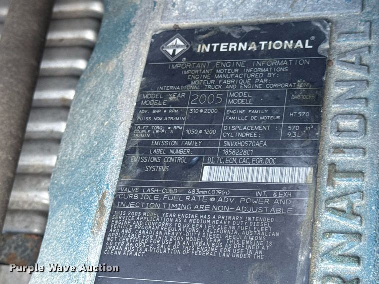 image for item DV4070 2006 International 7400 dump truck