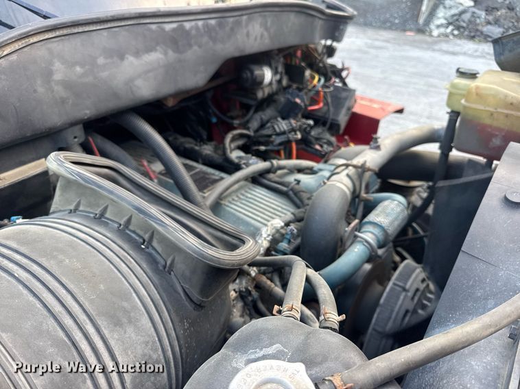 image for item DV4070 2006 International 7400 dump truck