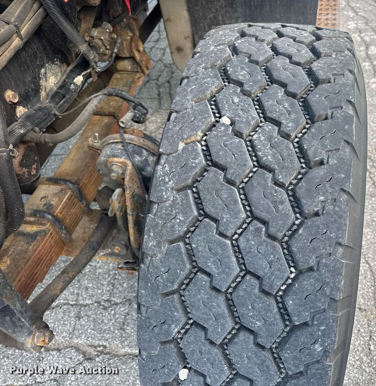 image for item DV4070 2006 International 7400 dump truck